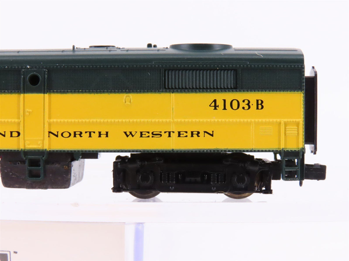 N Scale Life-Like 7943 CNW Railway FB2 Diesel Loco #4103B Unpowered