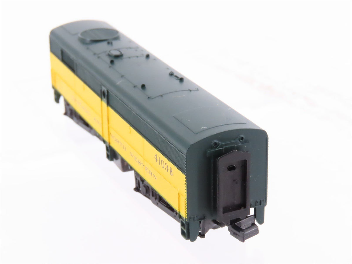 N Scale Life-Like 7943 CNW Railway FB2 Diesel Loco #4103B Unpowered