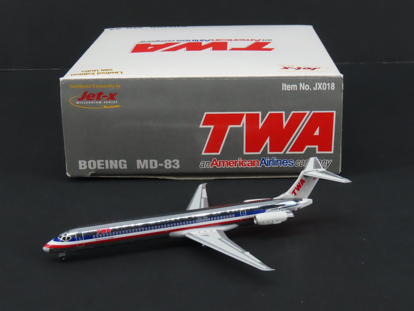 1:400 Scale Dragon Wings Jet-X JX018 Die-Cast TWA Boeing MD-83 Aircraft N9615W