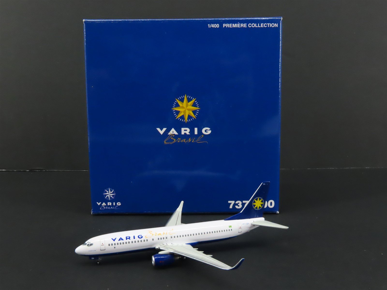 1:400 Scale Dragon Wings Die-Cast Varig Brasil Boeing B-737 Aircraft PP-VSA