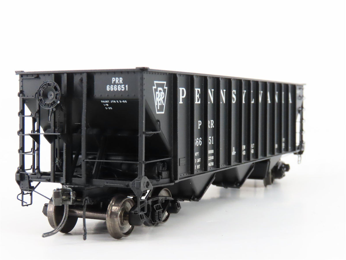 HO Arrowhead ARR-1005-16 PRR Pennsylvania 3 Bay Hopper Car #666551 - With Load