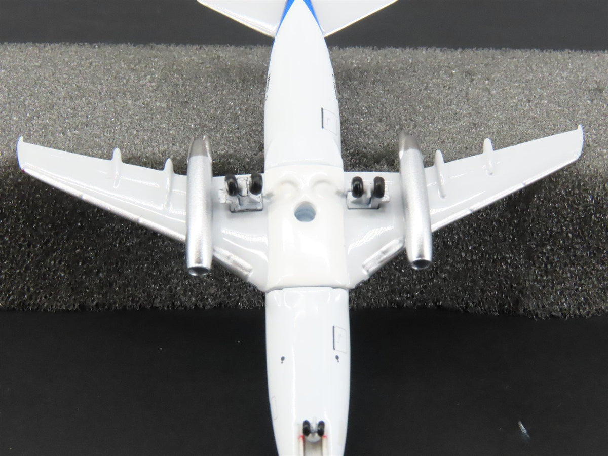 1:400 Scale AeroClassics Die-Cast Quebecair Boeing B737-296 Airliner C-GQBA
