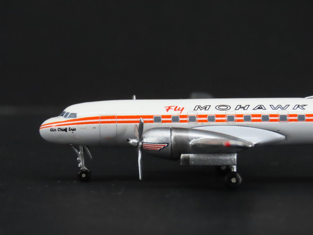 1:400 Scale Aero Classics Die-Cast Mohawk Convair CV-240 Aircraft N1013C