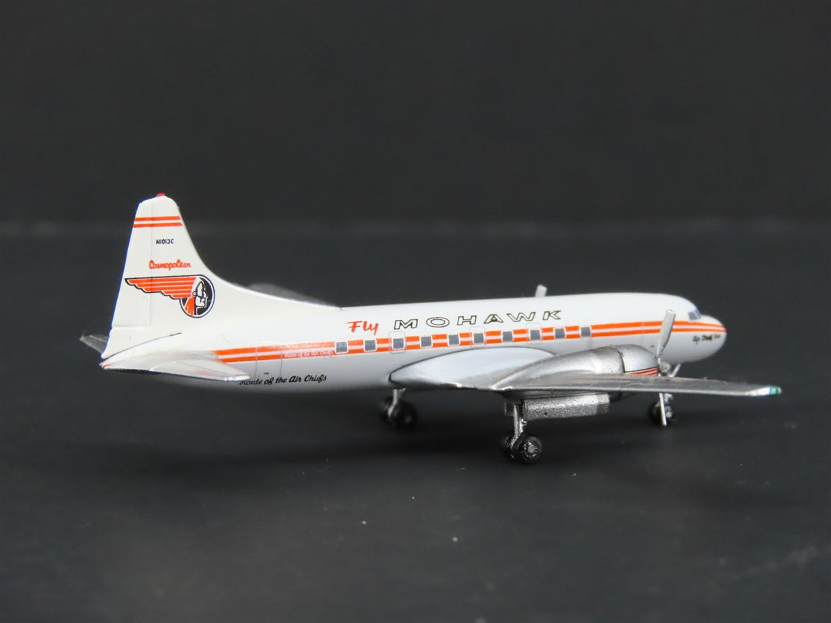 1:400 Scale Aero Classics Die-Cast Mohawk Convair CV-240 Aircraft N1013C