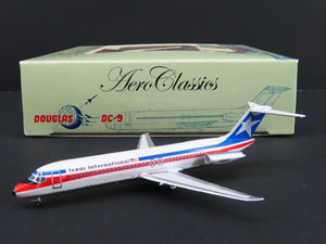 1:400 AeroClassics Die-Cast Texas International Douglas DC-9 Airliner N3504T