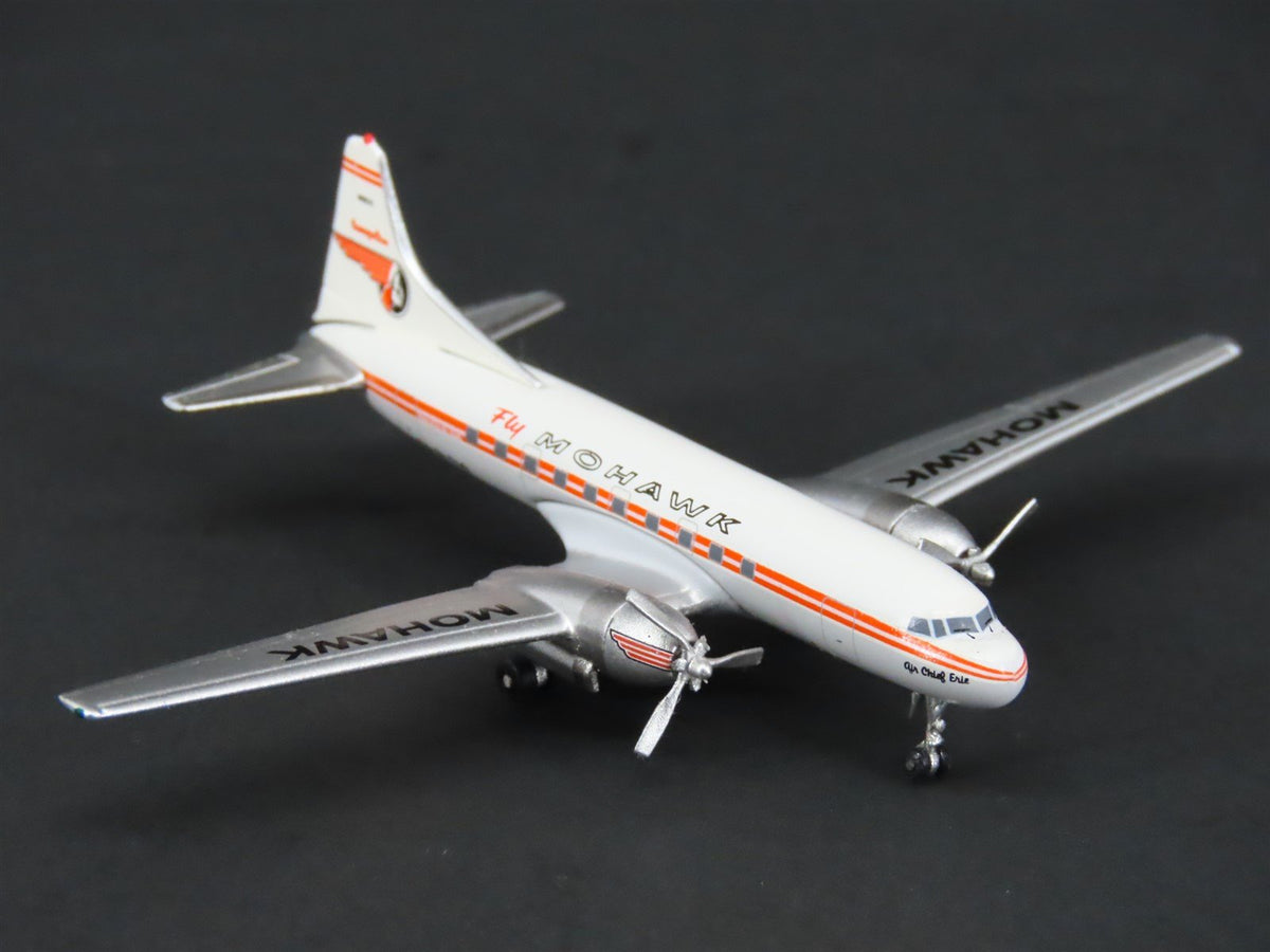 1:400 Scale Aero Classics Die-Cast Mohawk Convair CV-240-11 Aircraft N1013C