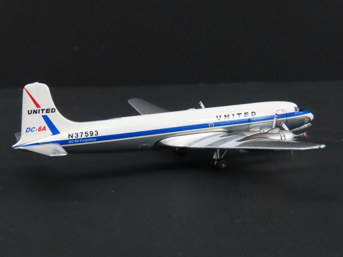 1:400 AeroClassics Die-Cast United Airlines Douglas DC-6A Airliner N37593