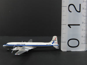 1:400 AeroClassics Die-Cast United Airlines Douglas DC-6A Airliner N37593