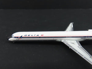 1:400 AeroClassics DieCast Delta McDonnell Douglas MD-88 DC-9-82 Airliner N940DL