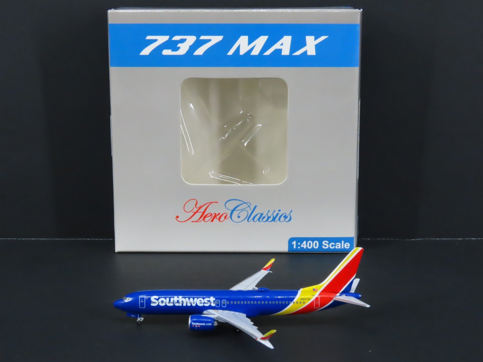 1:400 Aero Classics AC419392 Die-Cast Southwest Boeing B-737-Max Aircraft N8710M