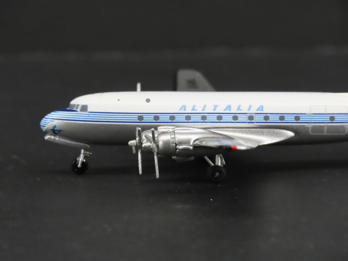 1:400 Scale Aero Classics Die-Cast Alitalia McDonnell Douglas DC-4-1009 Aircraft