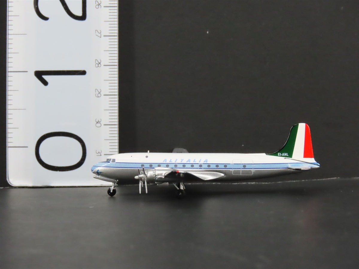 1:400 Scale Aero Classics Die-Cast Alitalia McDonnell Douglas DC-4-1009 Aircraft