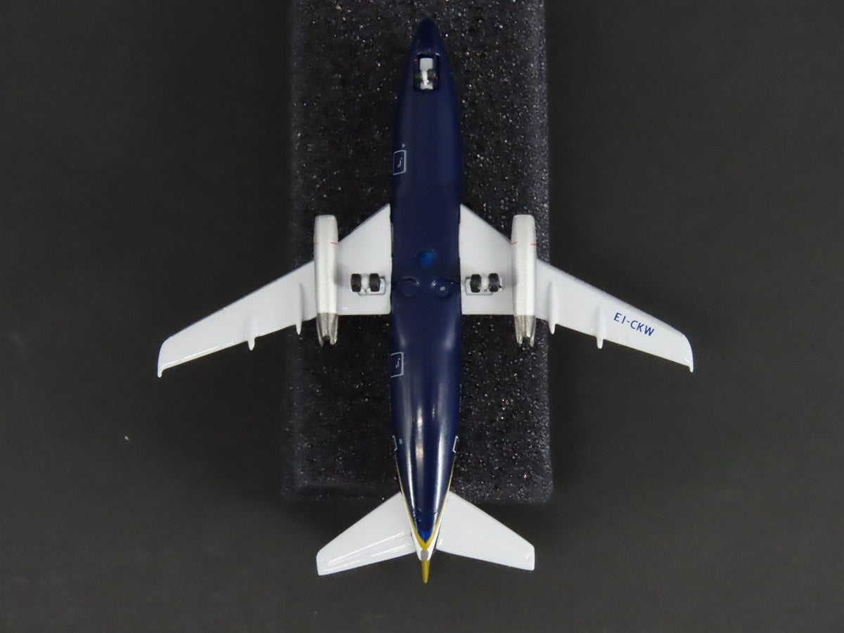 1:400 Scale Aero Classics AC-19006 Die-Cast Air South Boeing B-737-2P6 Aircraft