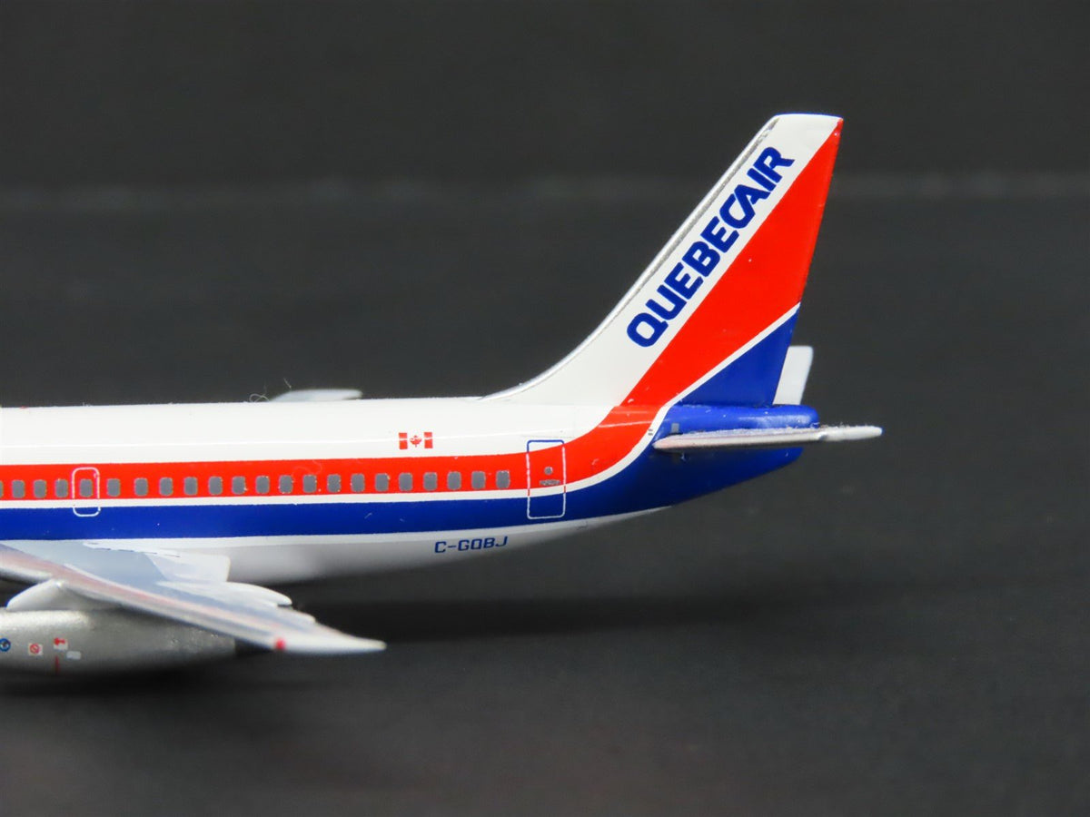 1:400 Aero Classics AC19228 Die-Cast Quebecair Boeing B-737-296 Aircraft C-GQBJ