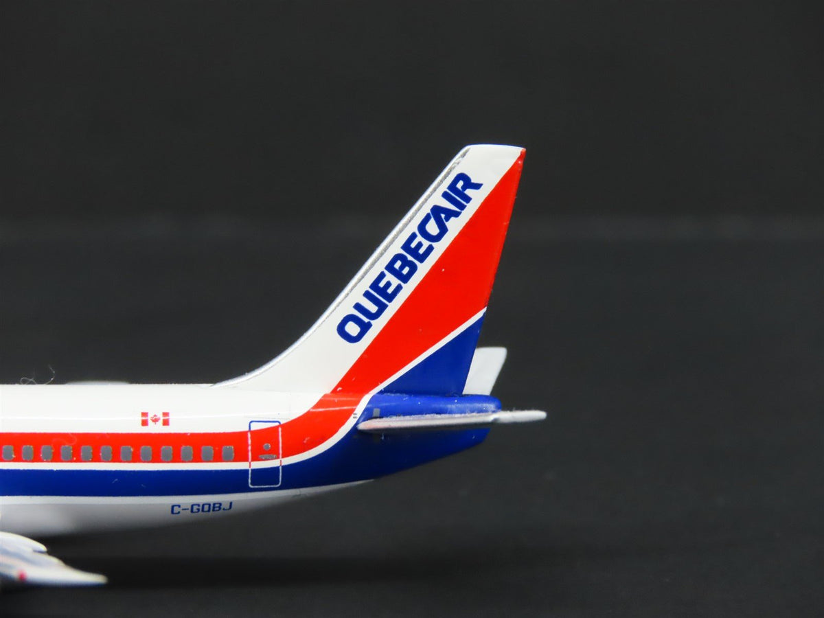 1:400 Aero Classics AC19228 Die-Cast Quebecair Boeing B-737-296 Aircraft C-GQBJ