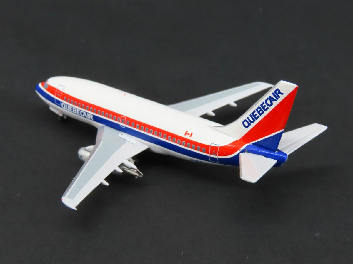 1:400 Aero Classics AC19228 Die-Cast Quebecair Boeing B-737-296 Aircraft C-GQBJ