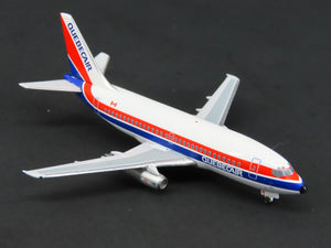 1:400 Aero Classics AC19228 Die-Cast Quebecair Boeing B-737-296 Aircraft C-GQBJ