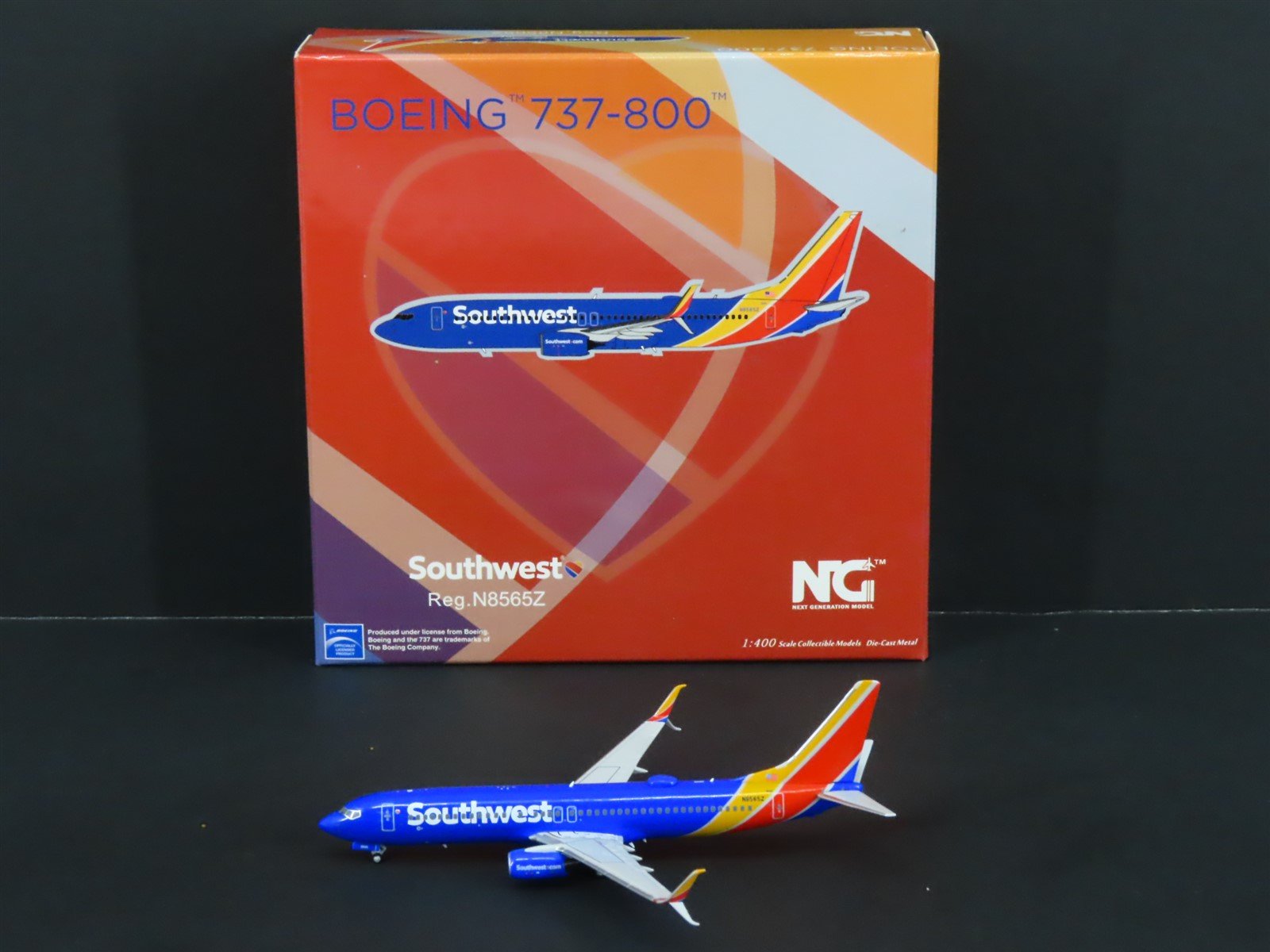 1:400 Scale NG Models 58122 Die-Cast Southwest Boeing B-737-800 Aircraft N8565Z