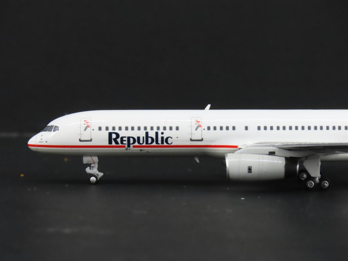 1:400 Scale NG Models 53027 Die-Cast Republic Boeing B-757-2S7 Aircraft N602RC