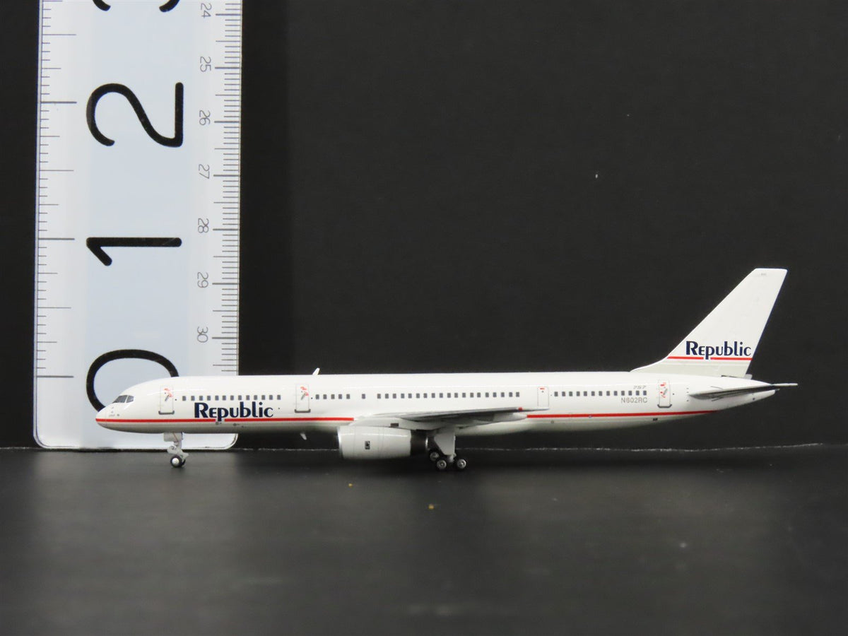 1:400 Scale NG Models 53027 Die-Cast Republic Boeing B-757-2S7 Aircraft N602RC