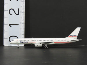 1:400 Scale NG Models 53027 Die-Cast Republic Boeing B-757-2S7 Aircraft N602RC