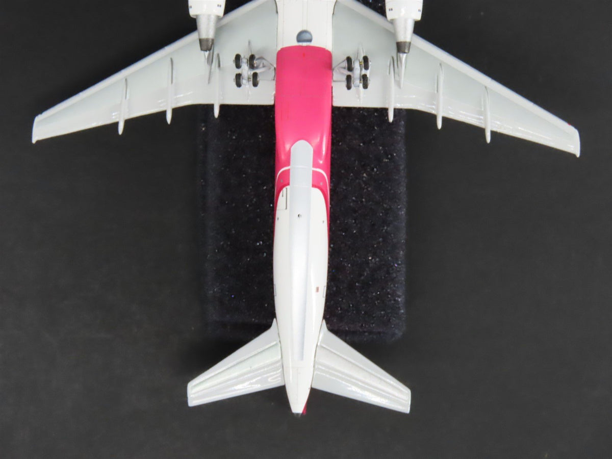 1:400 NG Models 53131 Delta Boeing &quot;Breast Cancer Awareness&quot; B-757-232 N610DL