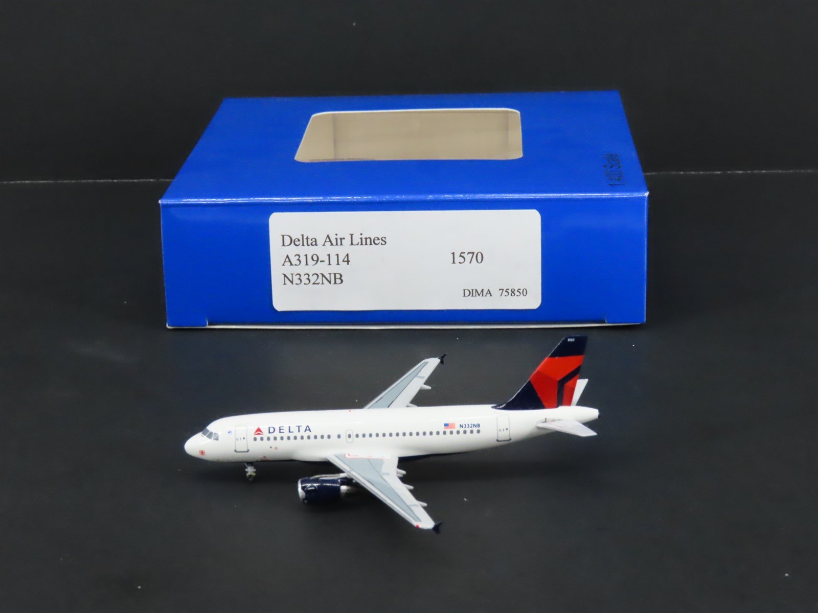 1:400 Aero Classics Die-Cast Delta Air Lines Airbus A319-114 Aircraft N332NB