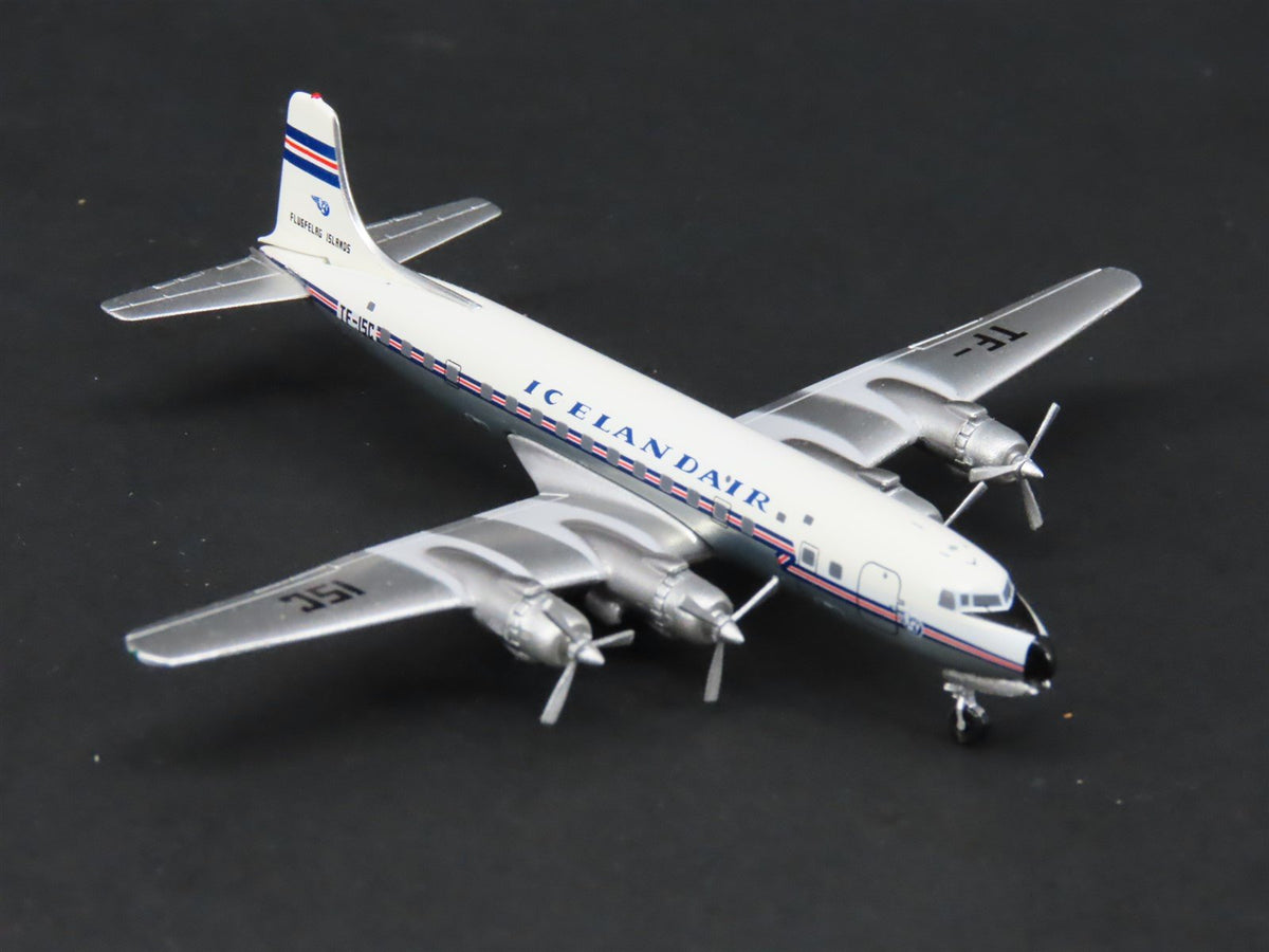 1:400 Aero Classics AC19155 Die-Cast Icelandair Flugfelag Islands Douglas DC-6B