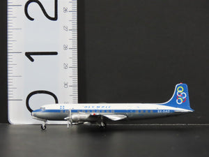 1:400 Aero Classics AC19158 Die-Cast Olympic McDonnell Douglas DC-6 Aircraft