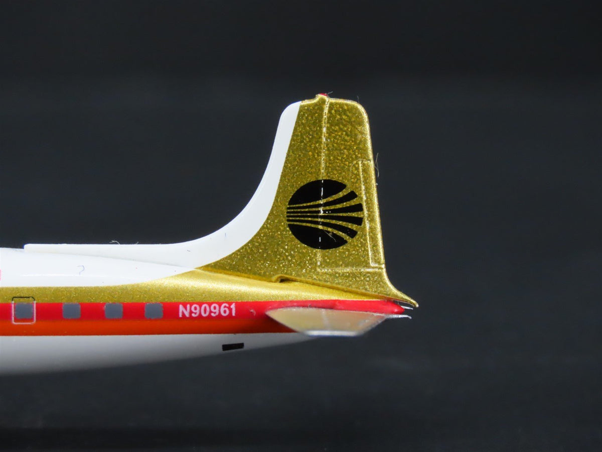 1:400 Aero Classics AC419474 Die-Cast Micronesia McDonnell Douglas DC6B Aircraft