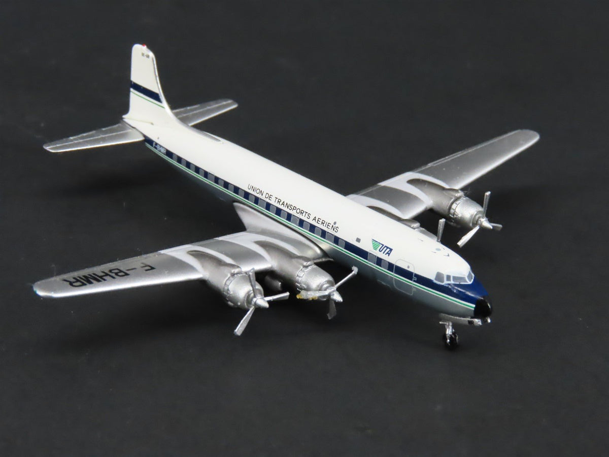 1:400 Scale Aero Classics Die-Cast UTA McDonnell Douglas DC-6B Aircraft F-BHMR