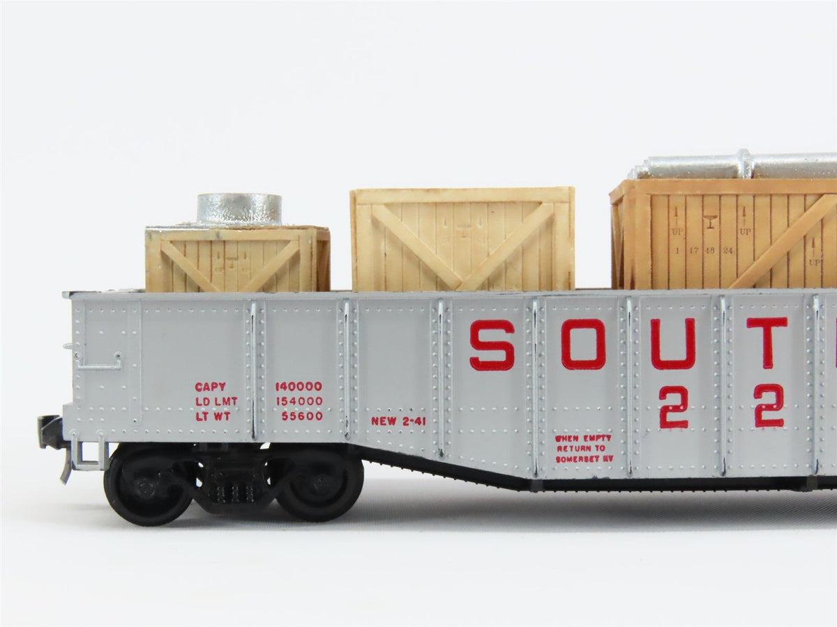 HO Scale Athearn Southern 50&#39; Gondola Car #2207 w/ Custom Wood Box Load