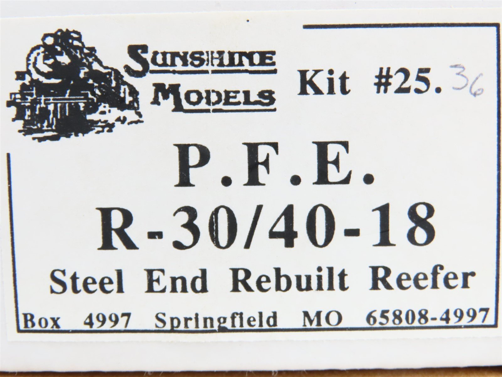 HO Sunshine Resin Kit #25.36 Undecorated PFE Pacific Fruit Exp R-30/40-18 Reefer