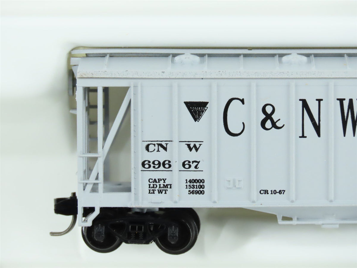 N Scale Atlas 3855 CNW Chicago &amp; Northwestern Airslide Hopper #69667