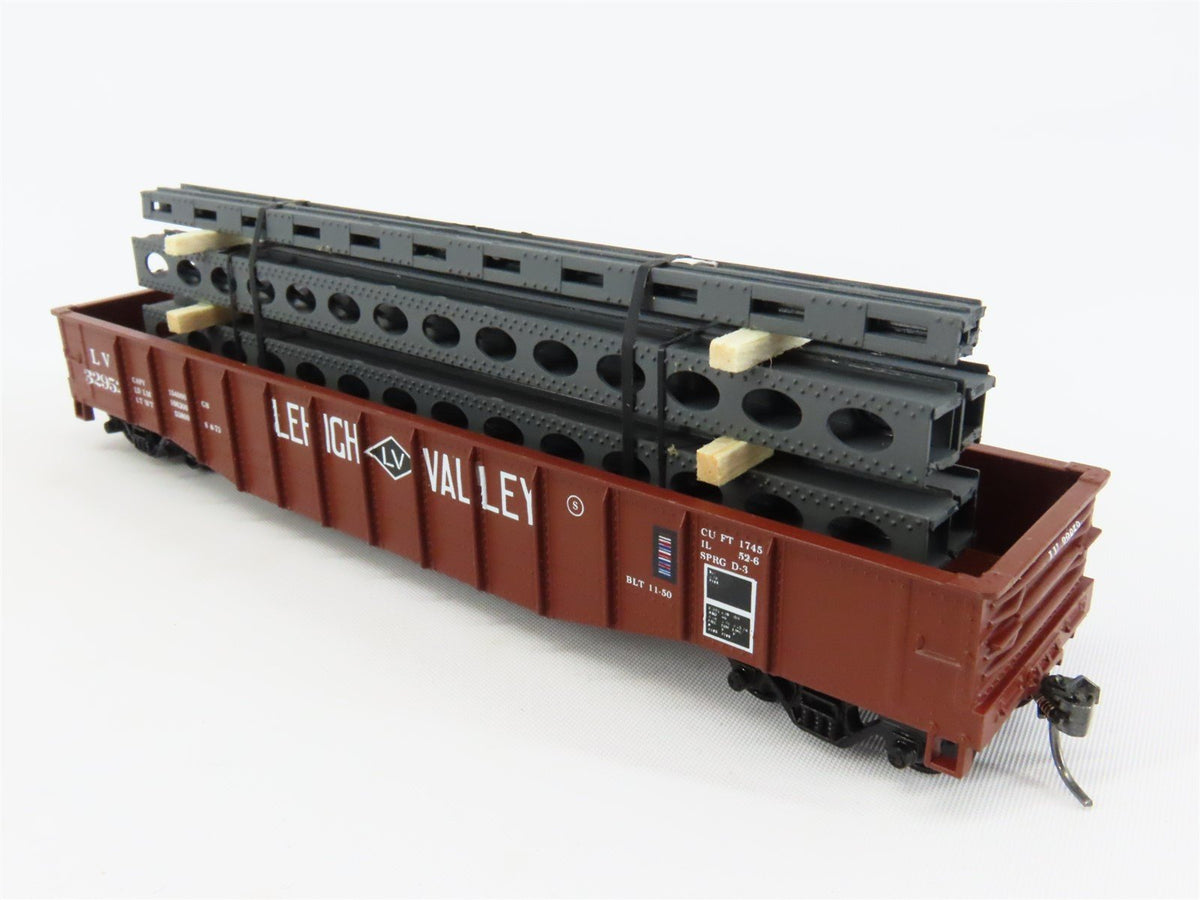 HO Scale Athearn LV Lehigh Valley 50&#39; Gondola Car #32952 w/ Custom Load