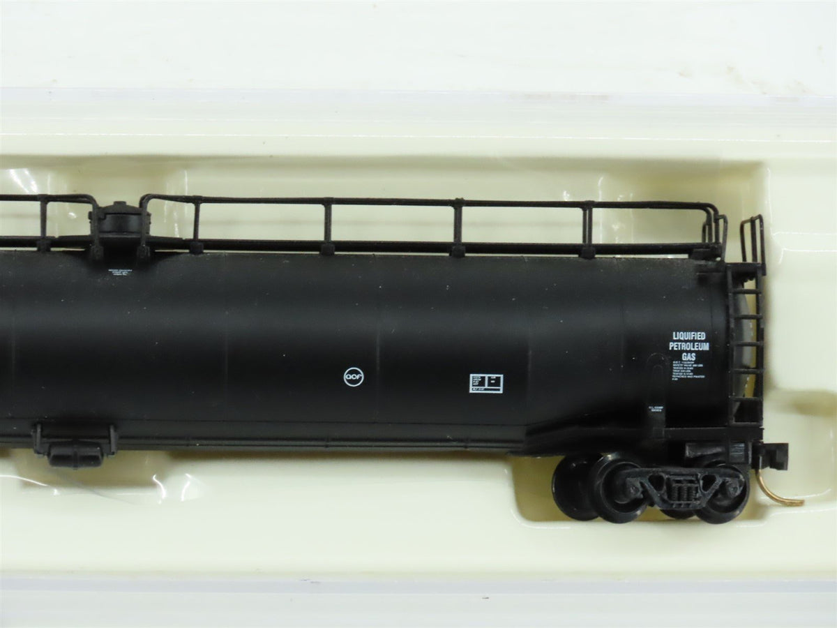 N Scale Atlas 37002 ACFX Liquefied Petroleum 33,000 Gallon Tank Car #17439