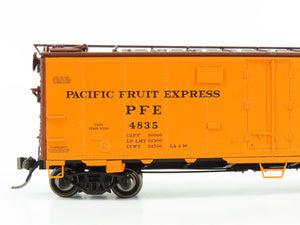 HO InterMountain #47421-12 PFE Pacific Fruit Express SP/UP R-40-25 Reefer #4835