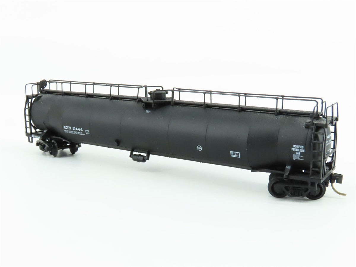 N Scale Atlas 37003 ACFX Liquefied Petroleum 33,000 Gallon Tank Car #17444