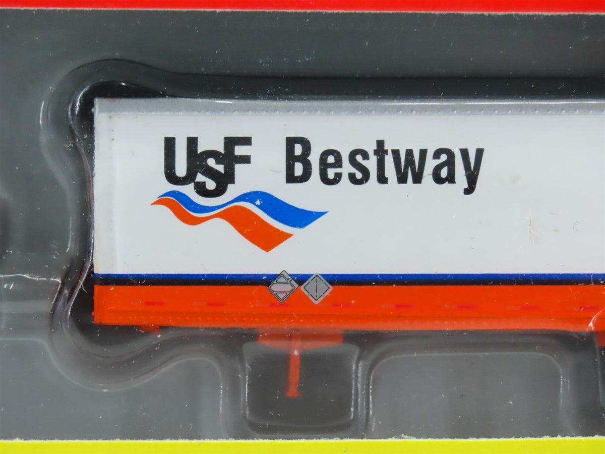 N Scale Athearn 10824 USF Reddaway / Bestway Two 28&#39; Wedge Trailers &amp; Dolly