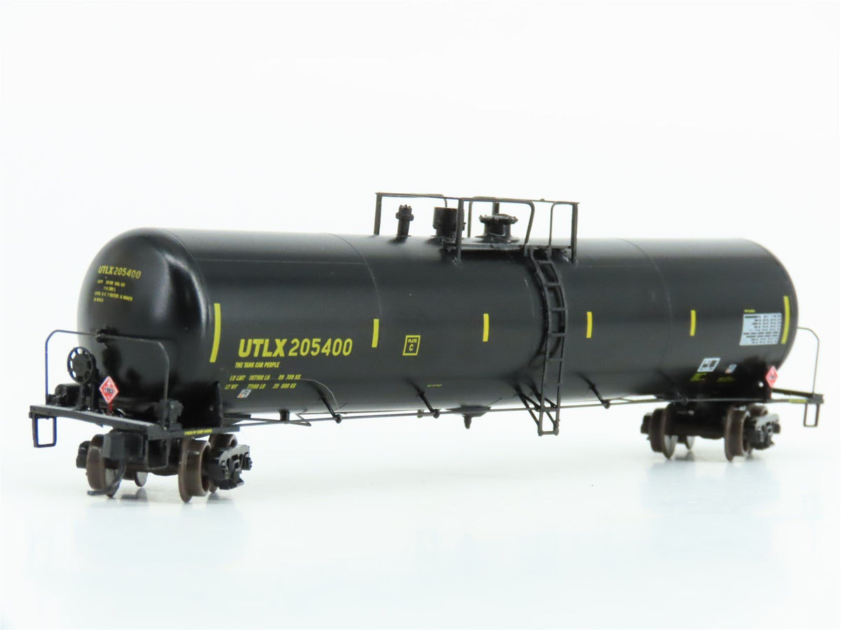 N Scale Athearn 11882 UTLX 30,000 Gallon Ethanol Tank Car 3-Pack