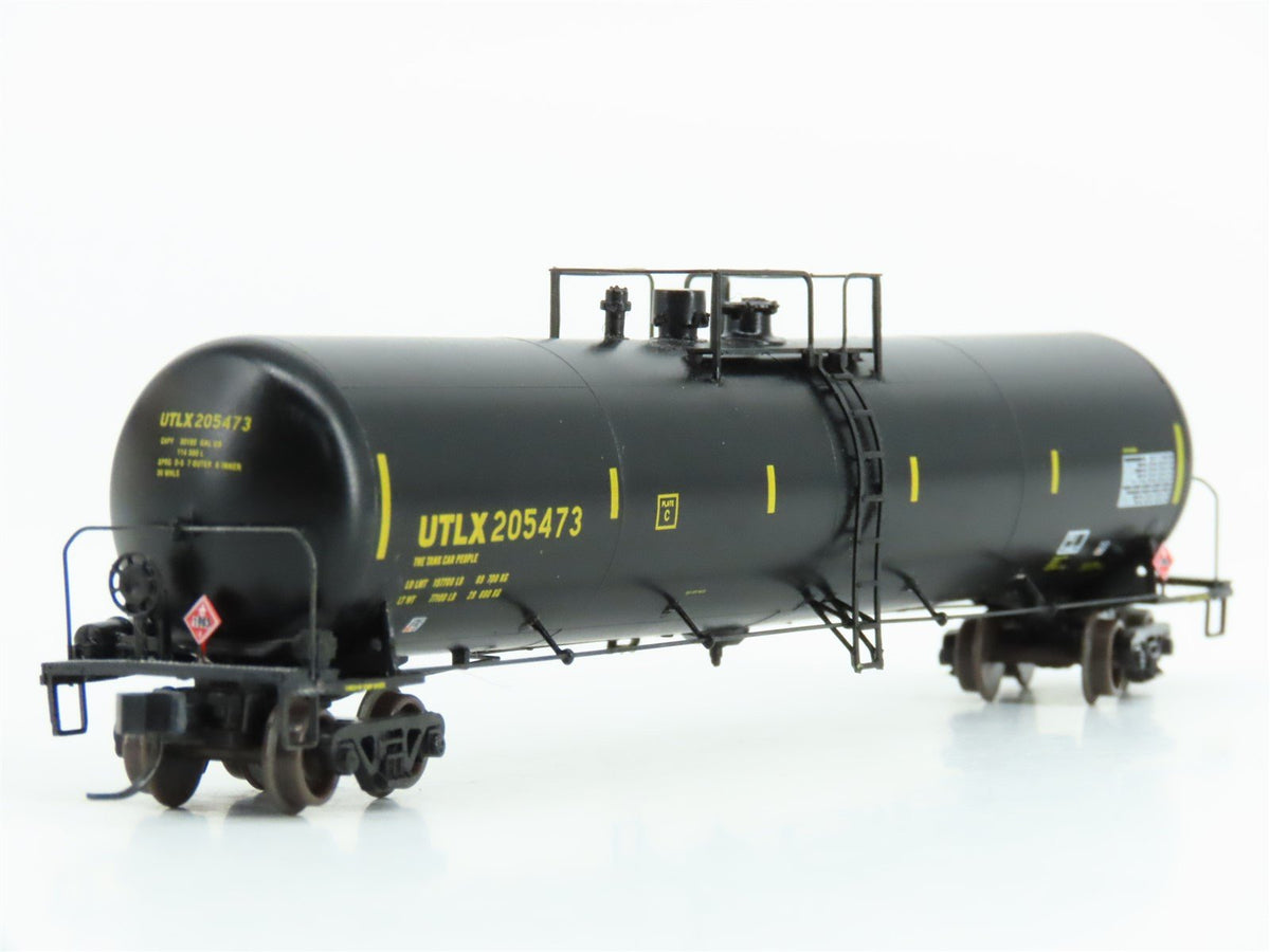 N Scale Athearn 11882 UTLX 30,000 Gallon Ethanol Tank Car 3-Pack