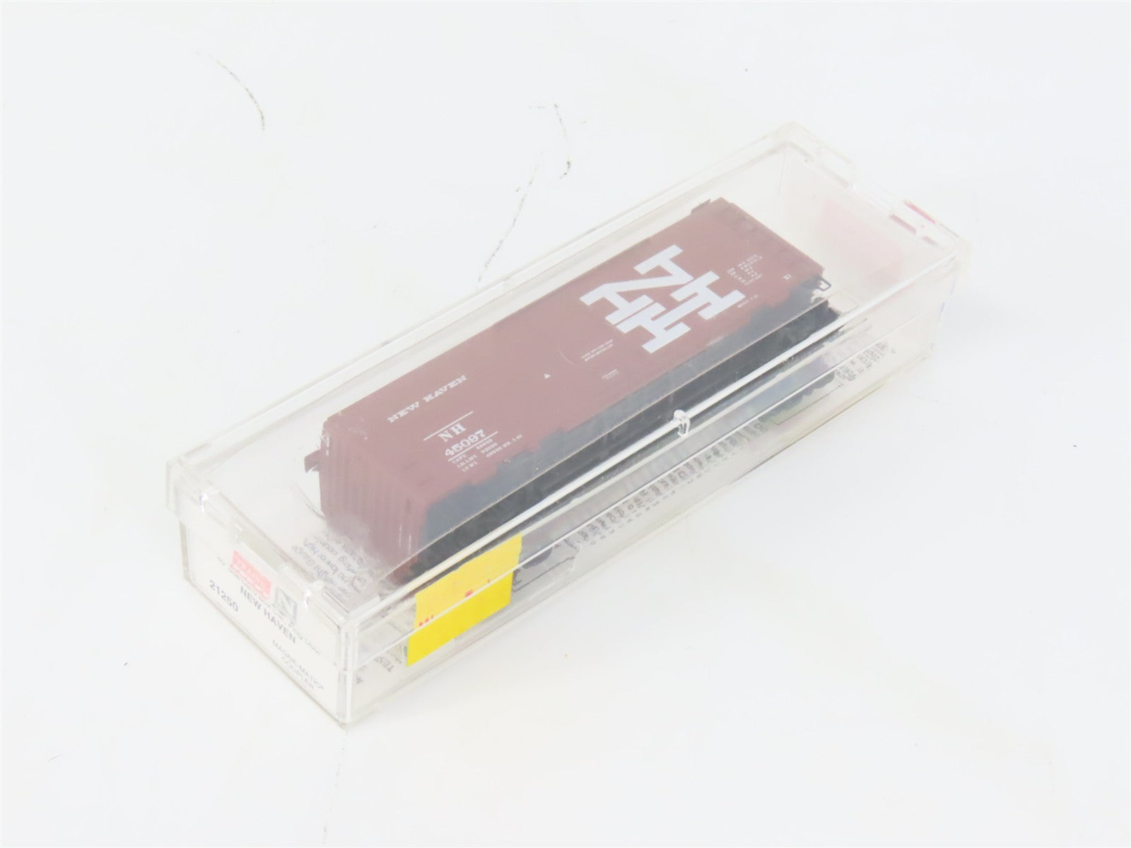 N Scale Micro-Trains MTL 21250 NH New Haven 40' Single Door Boxcar #45097