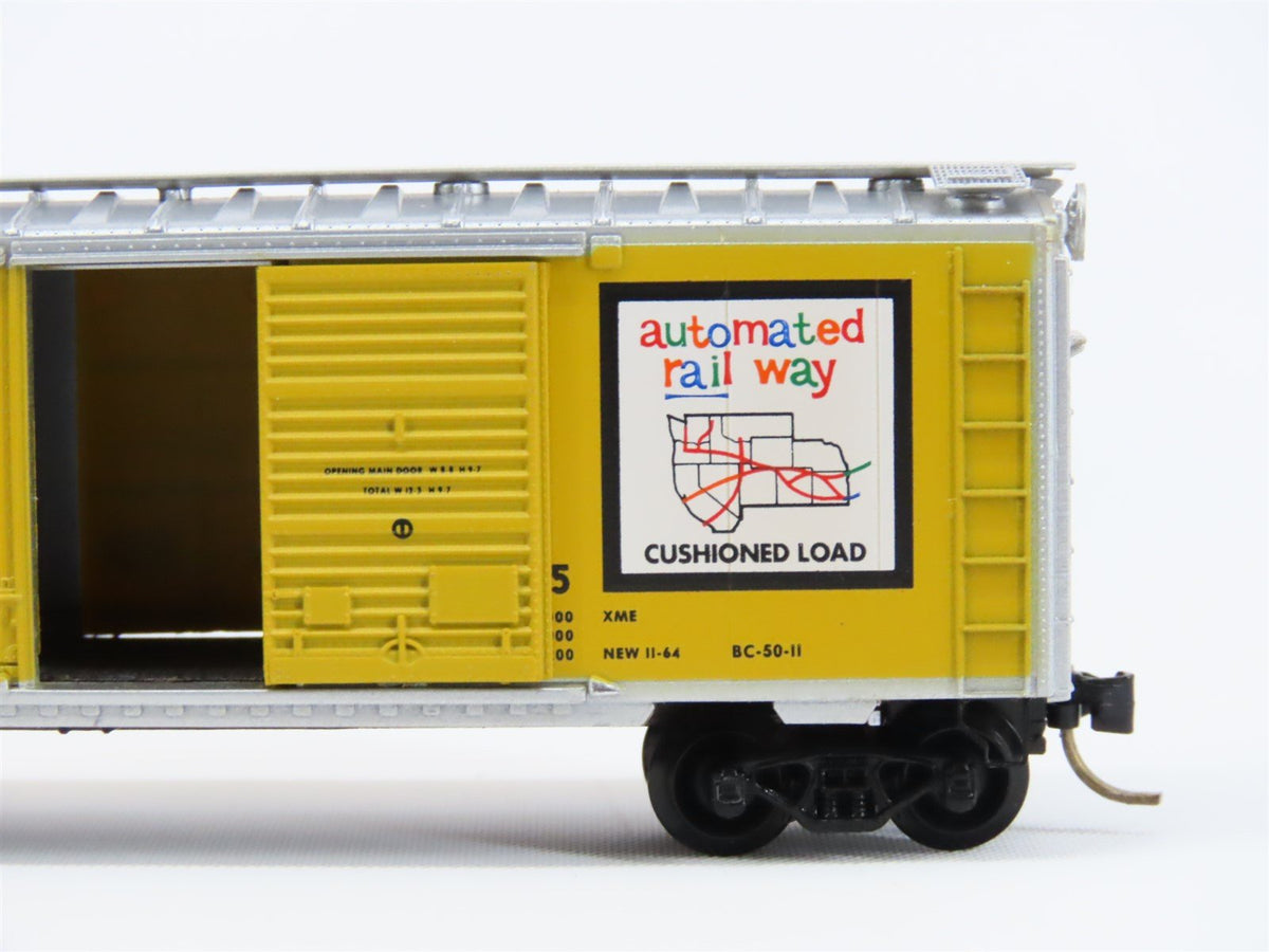 N Scale Micro-Trains MTL/Kadee 22050 UP Union Pacific 40&#39; Boxcar #110525