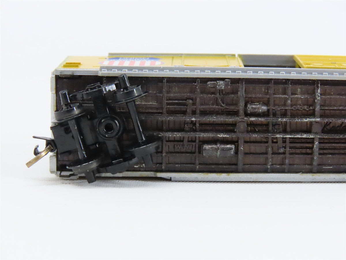 N Scale Micro-Trains MTL/Kadee 22050 UP Union Pacific 40&#39; Boxcar #110525