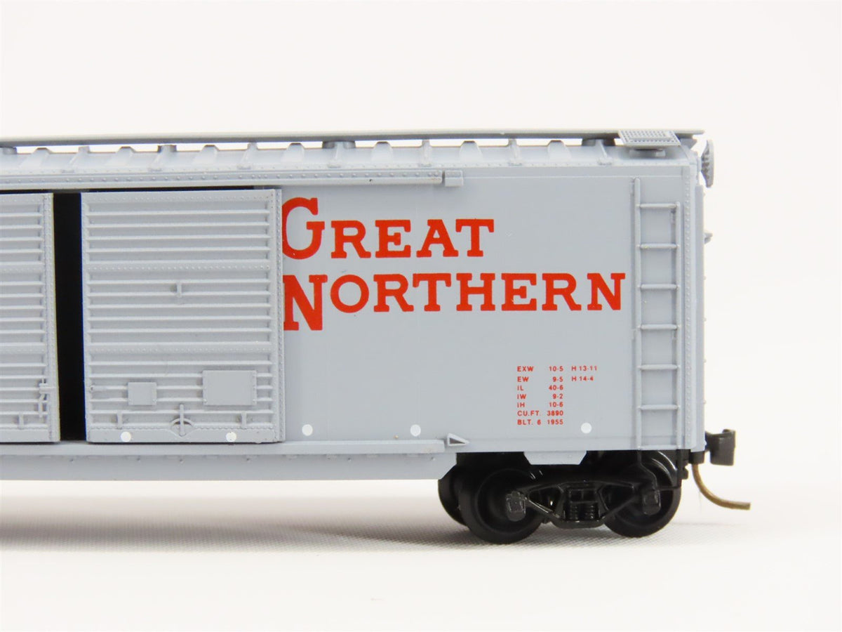 N Scale Micro-Trains MTL 23180 GN Great Northern 40&#39; Standard Boxcar #3345