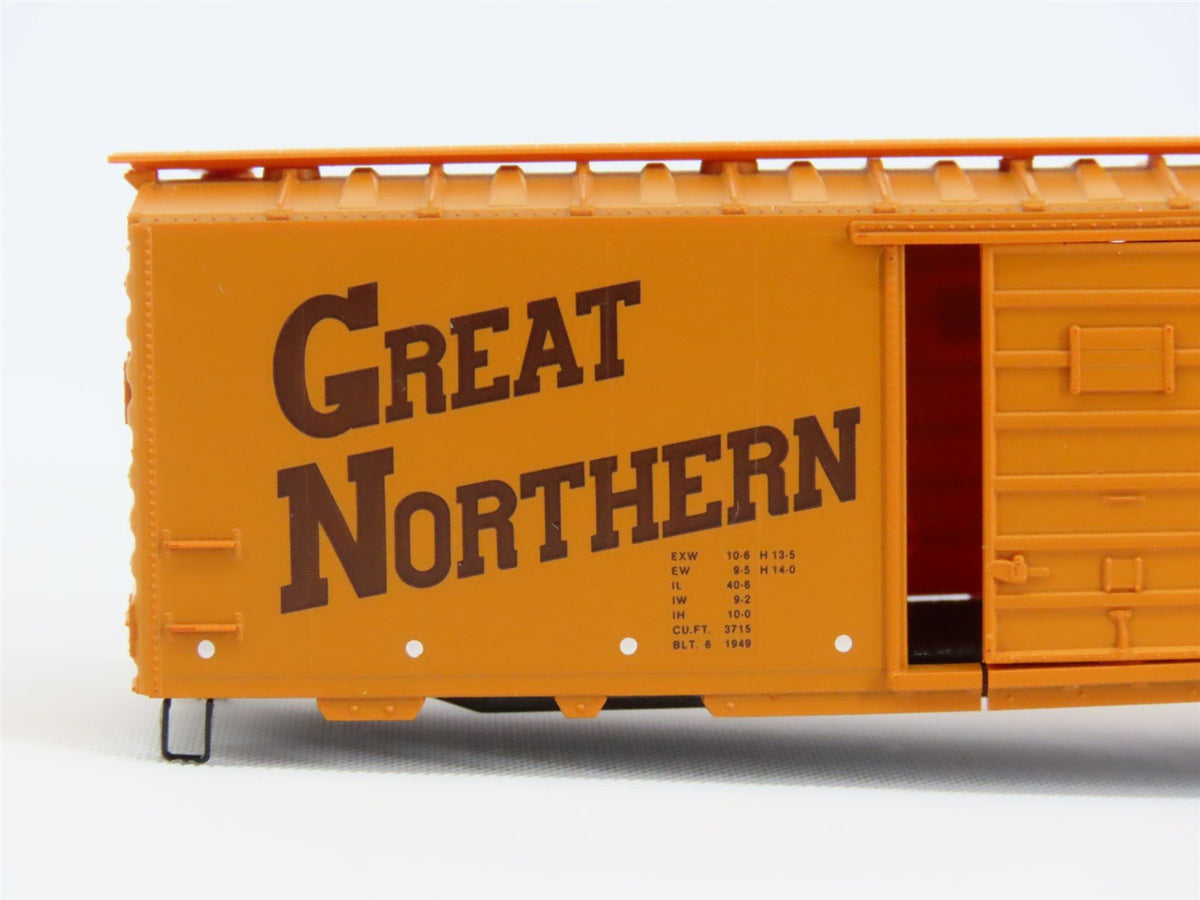 N Scale Micro-Trains MTL 20190 GN Great Northern 40&#39; Standard Boxcar #18007