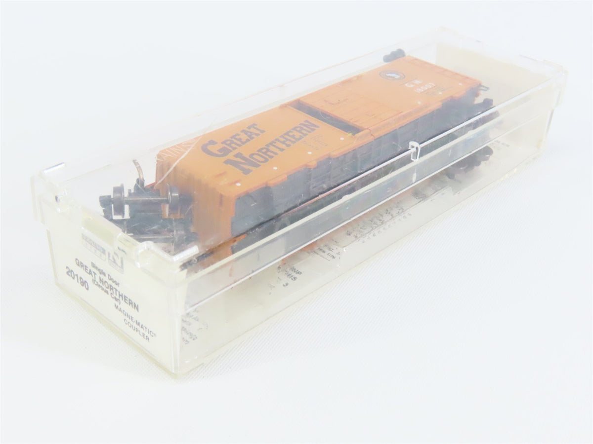 N Scale Micro-Trains MTL 20190 GN Great Northern 40&#39; Standard Boxcar #18007