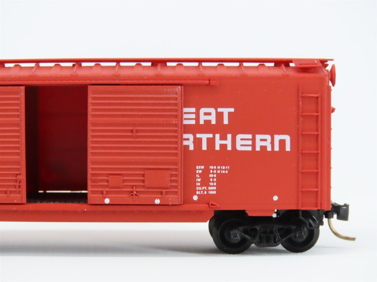 N Scale Micro-Trains MTL 23210 GN Great Northern 40&#39; Standard Boxcar #3484