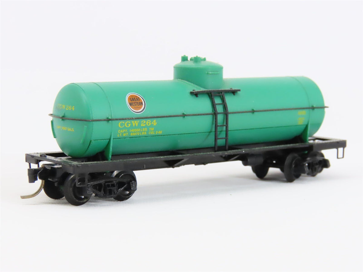 N Micro-Trains MTL 65310 CGW Chicago Great Western 39&#39; Single Dome Tankcar #264