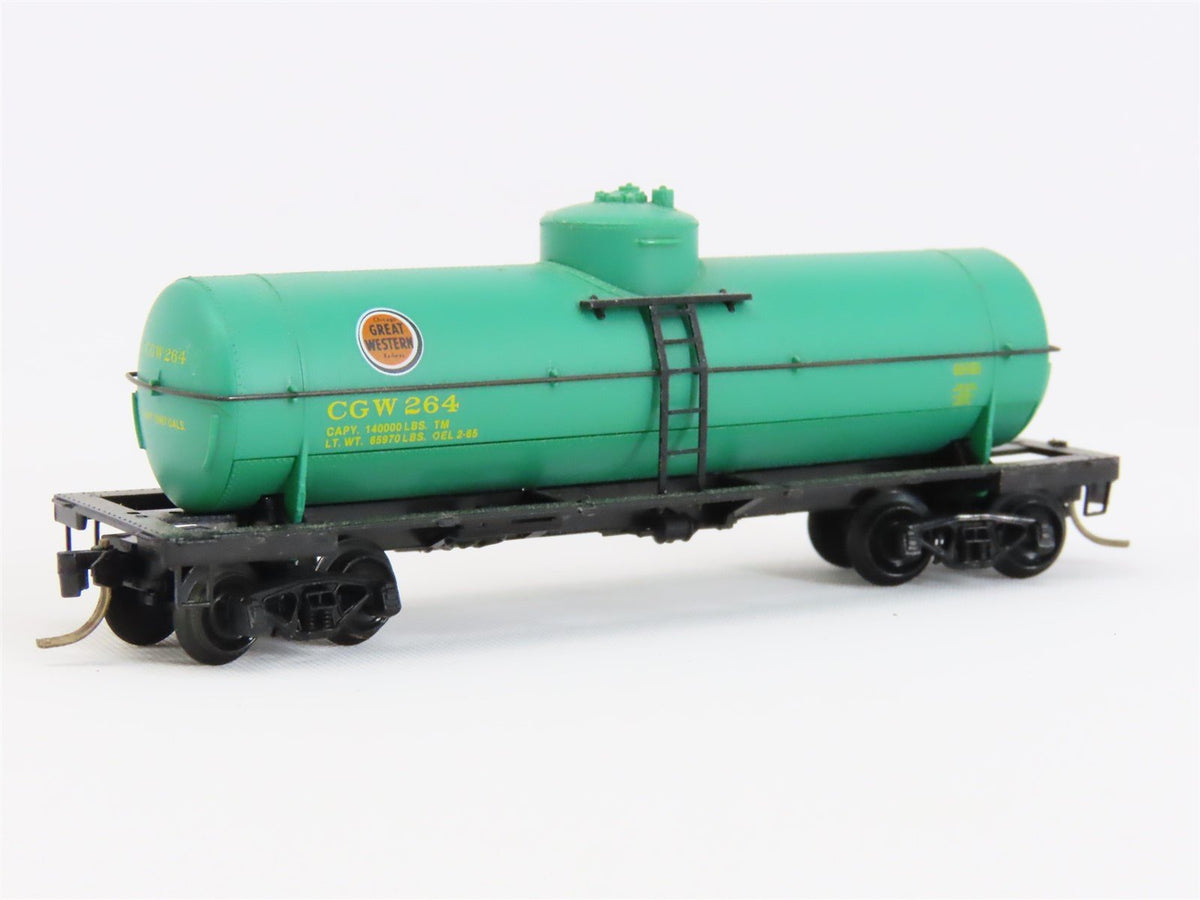 N Micro-Trains MTL 65310 CGW Chicago Great Western 39&#39; Single Dome Tankcar #264